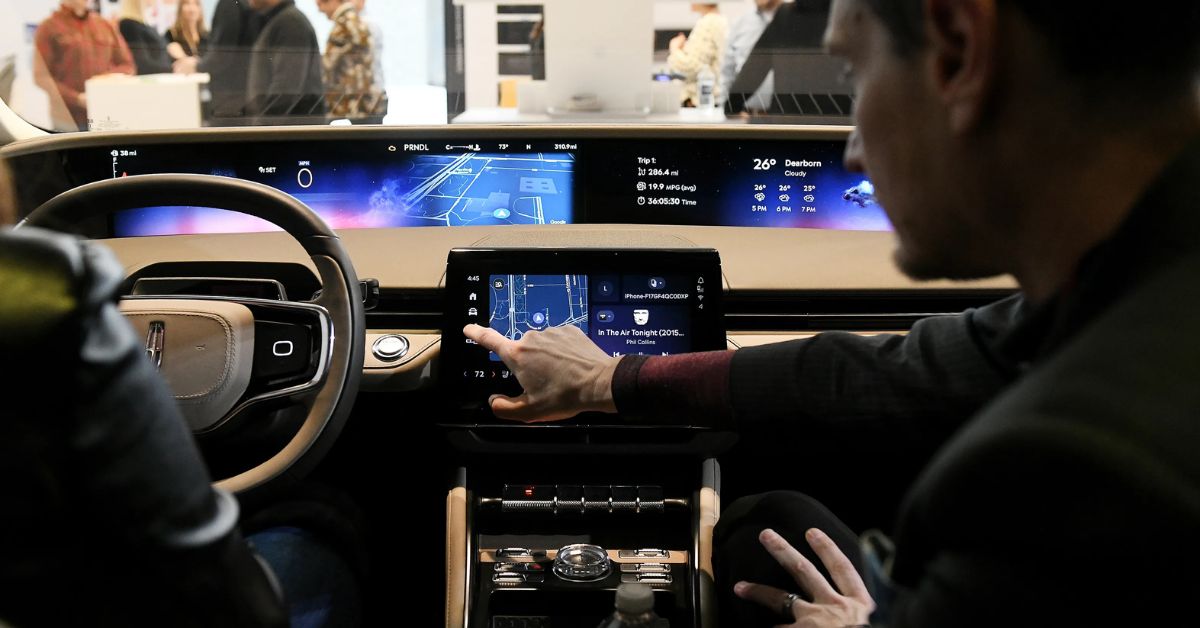 Ford and Lincoln's Digital Experience